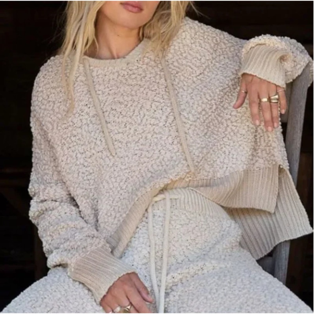 POL Popcorn Hooded Pullover Oversized Sweater Medium